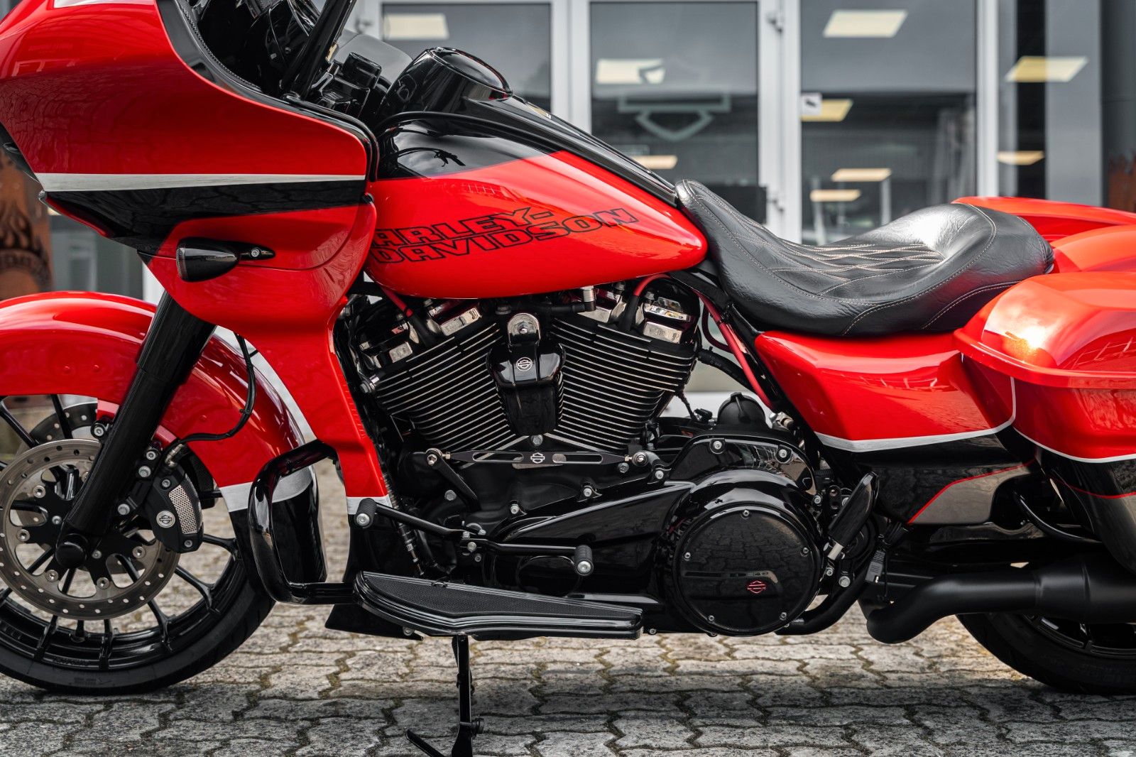 Fahrzeugabbildung Harley-Davidson FLTRXS Road Glide Special - 131cui - Mayhem Nr97