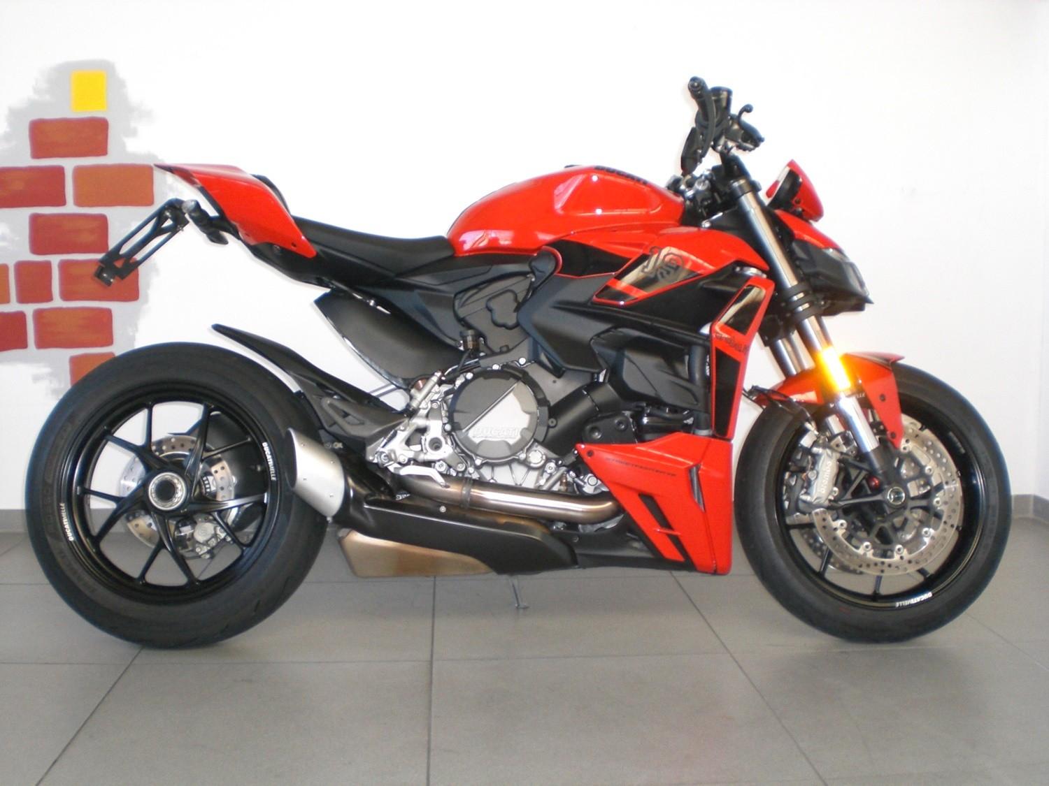 Ducati Streetfighter V2,EvoTech,Carbon,Rizoma