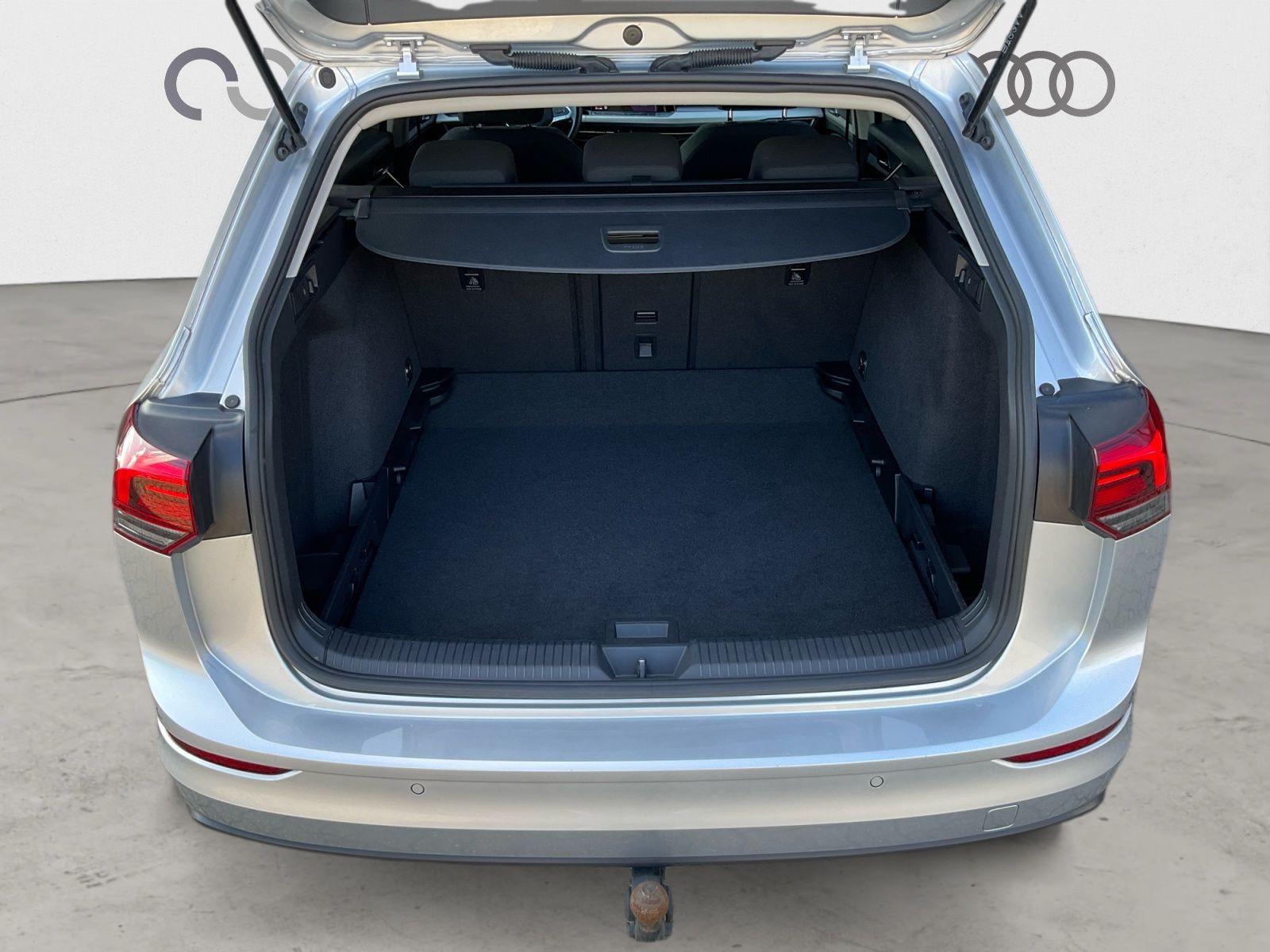 Volkswagen Golf VIII Var. 1.5 TSI Life AHK Navi CarPlay ACC, миниатюра 17