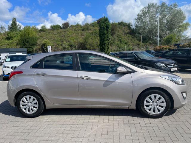 Hyundai i30  Trend