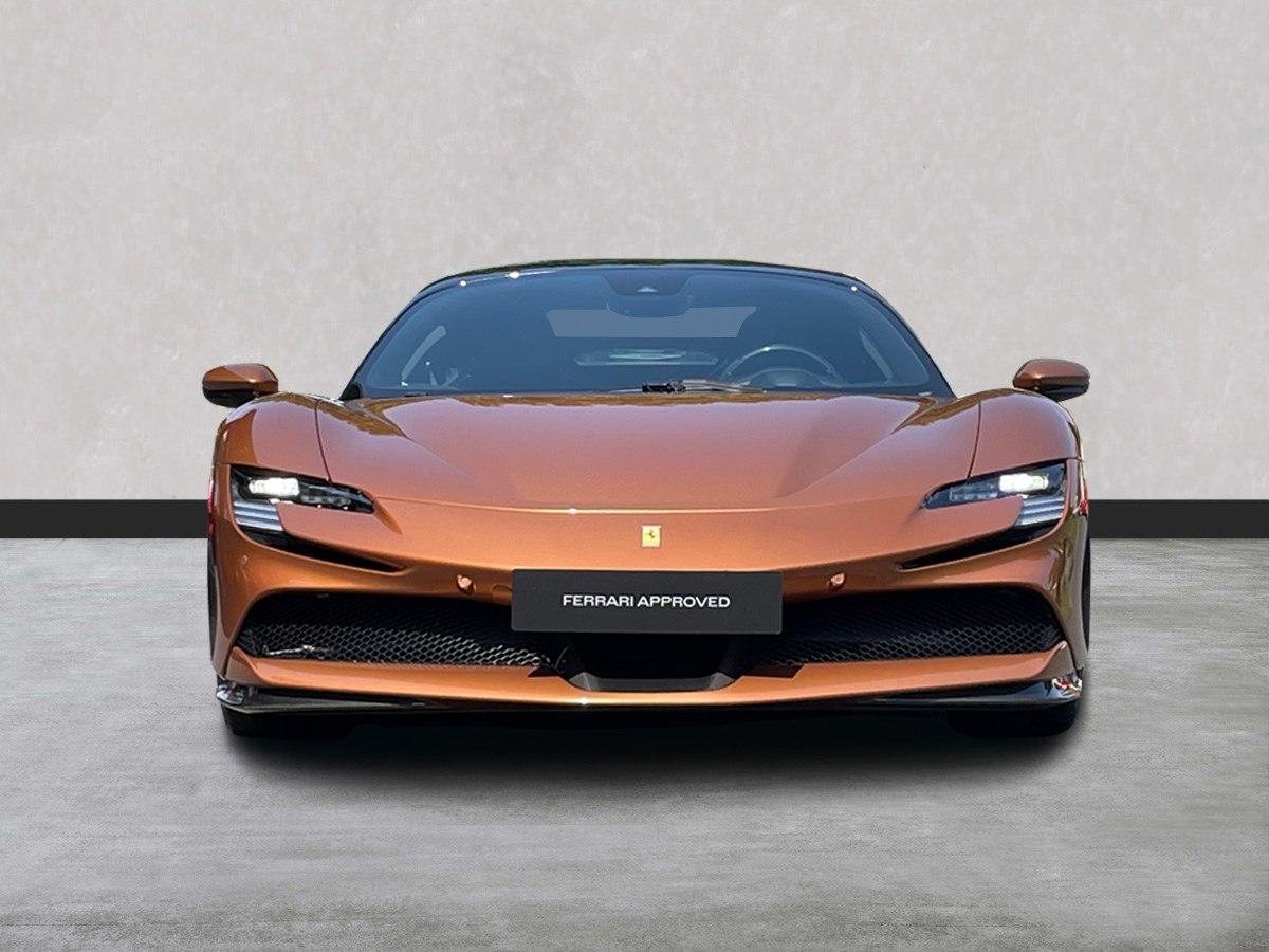 Ferrari SF90 Stradale 166.000€ an Optionals