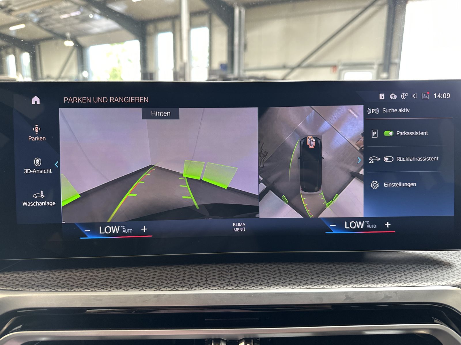 Fahrzeugabbildung BMW 330 e Touring xDrive M-Sport NAV+LASER+360°+HUD