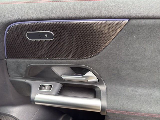 Fahrzeugabbildung Mercedes-Benz GLA 250 e *AMG*Hybrid*Ambiente*Kamera*CarPlay*