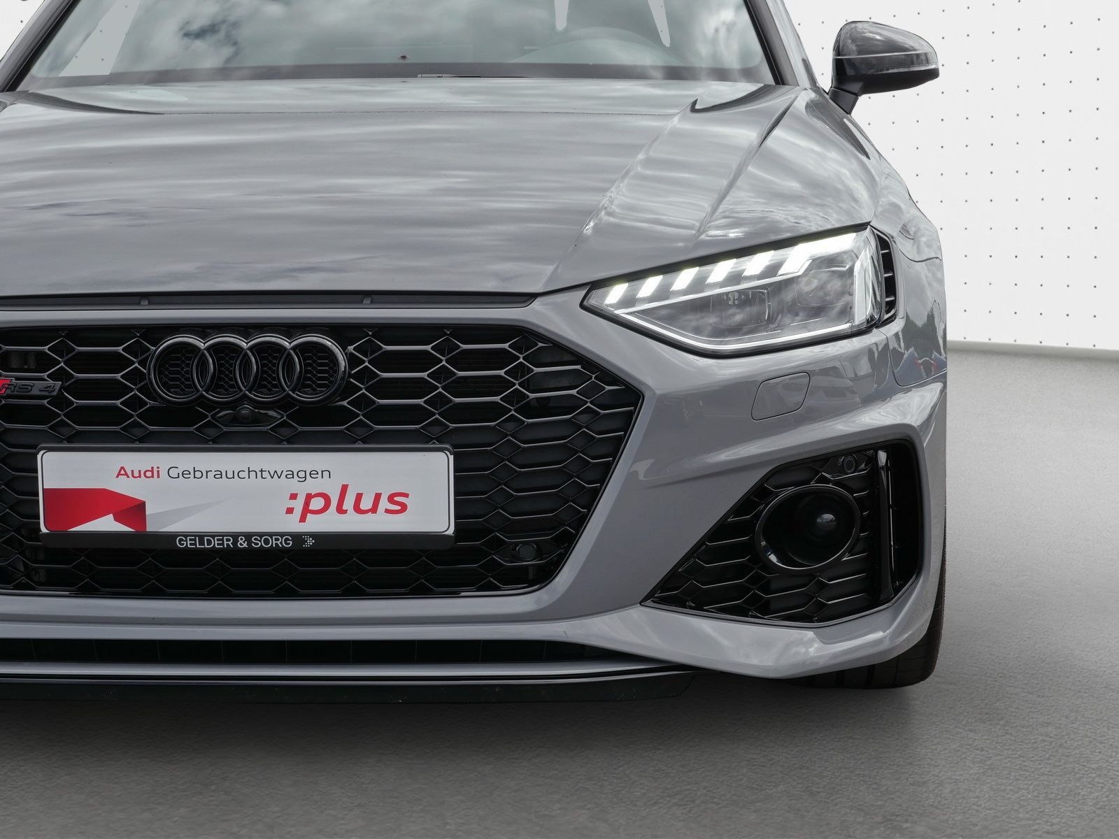 Audi RS4 - Bild 12