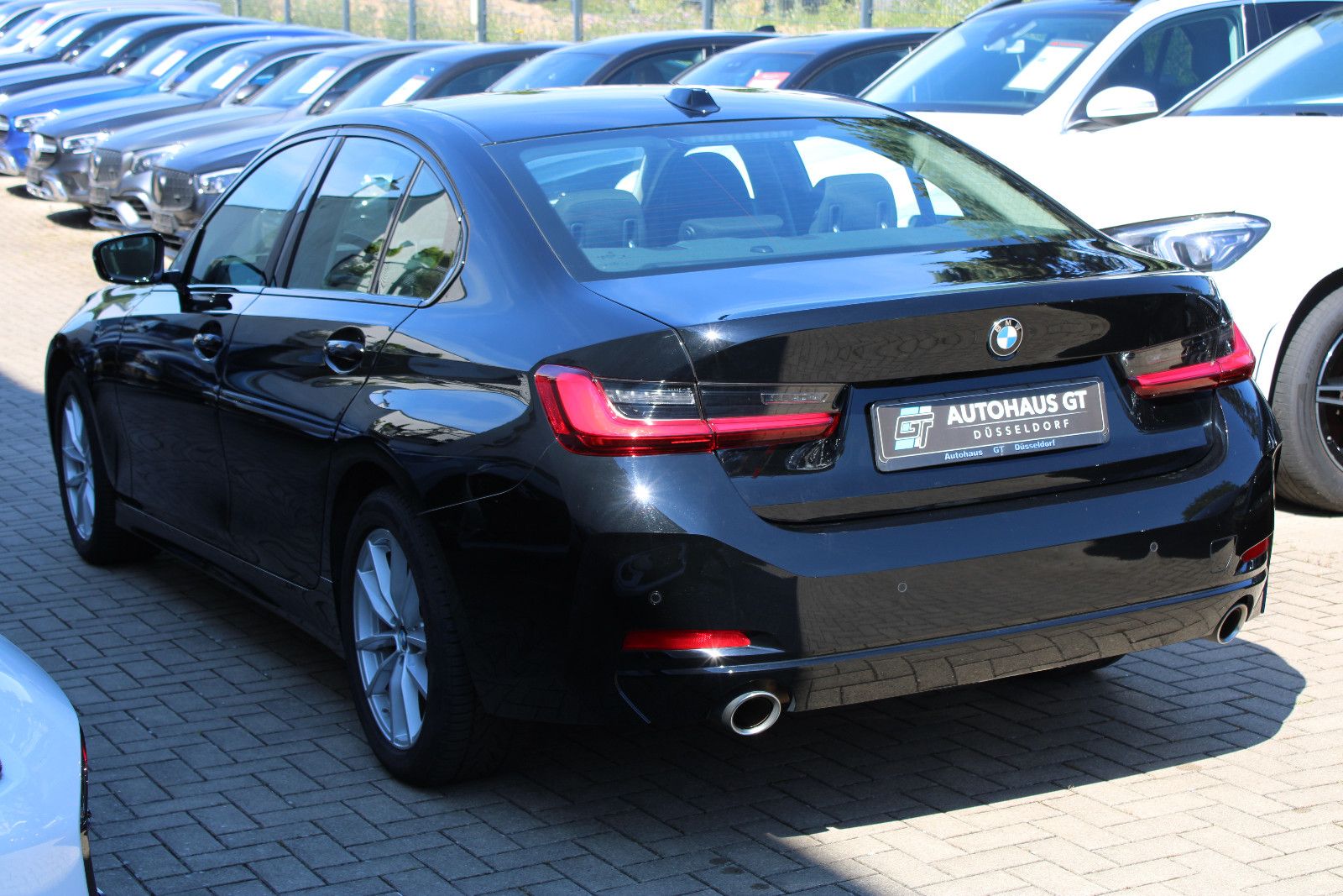 BMW 318i Limousine/Navi/Tempomat/Sitzhzg/WideScreen foto 7