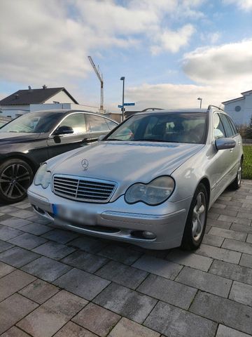 Mercedes-Benz Mercedes Benz C320T