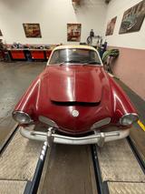 Volkswagen Karmann Ghia - rote Volkswagen Karmann Ghia