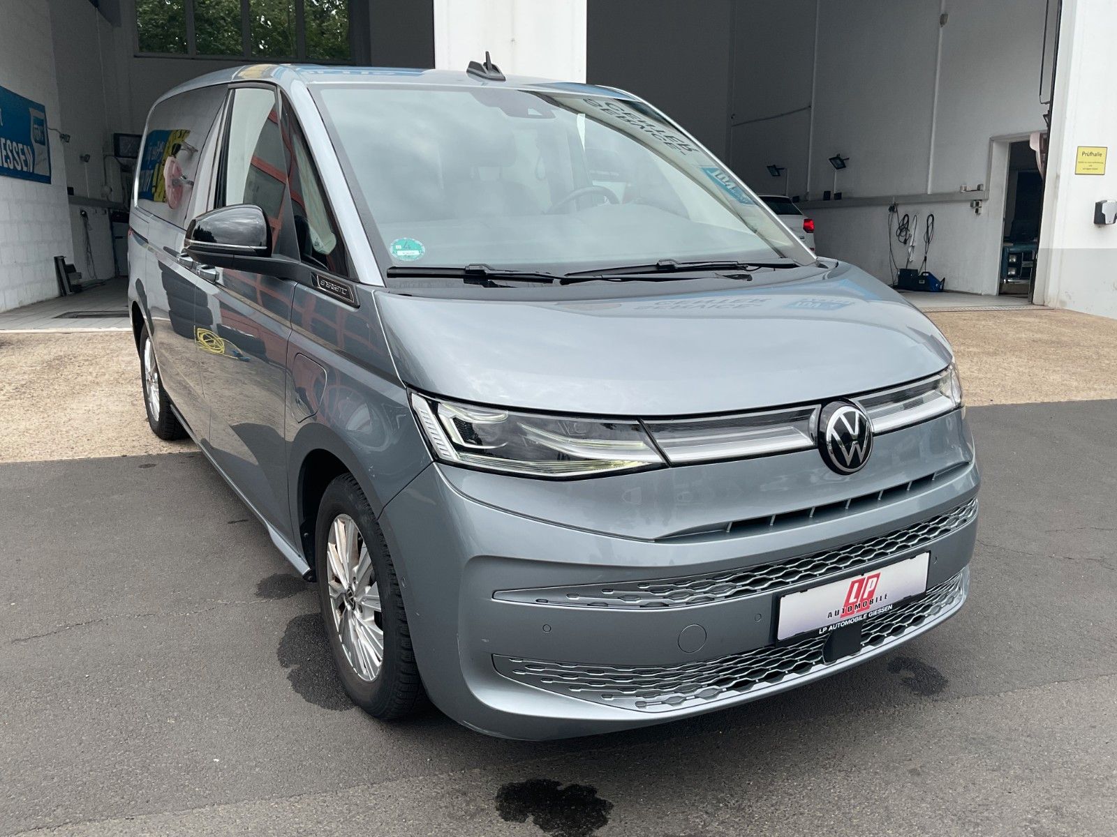 Volkswagen T7 Multivan eHybrid LED AHK PANO ACC Kamera foto 3