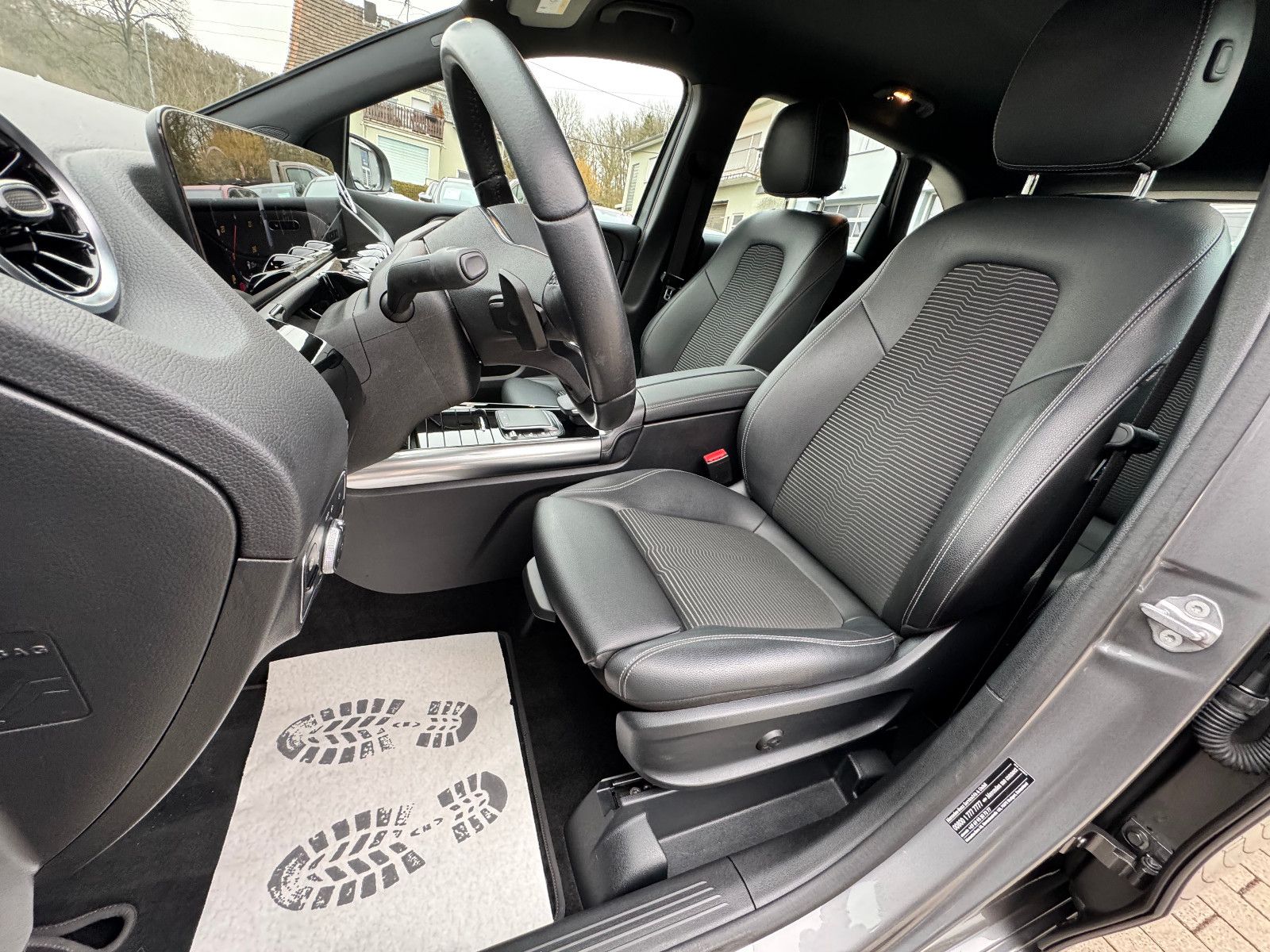 MERCEDES-BENZ B 200, 2020, Diesel, 150 PS