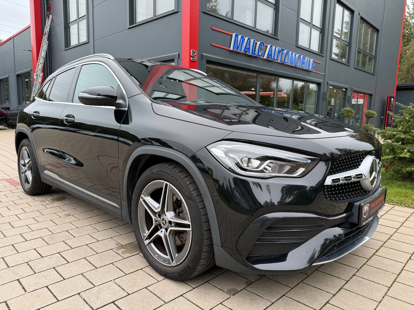 Mercedes-Benz GLA 250 4Matic AMG Line(Tüv&Insp.neu)