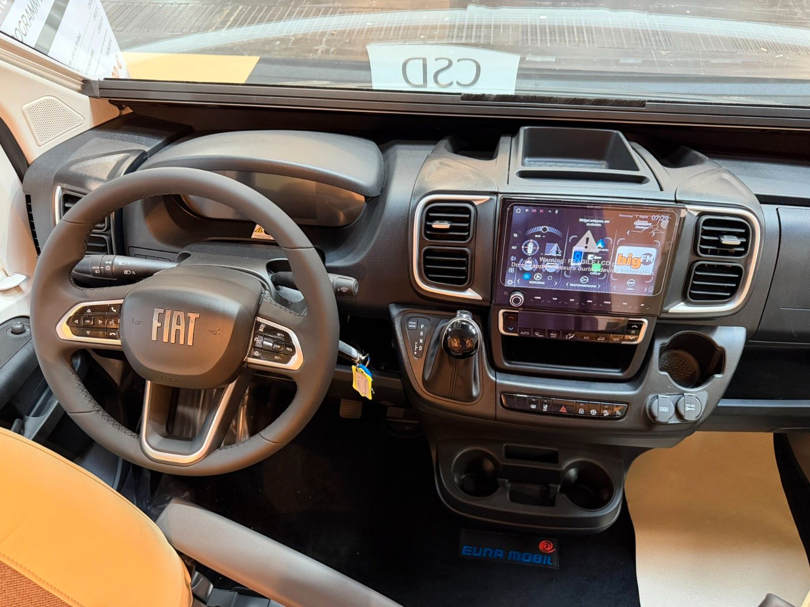 Fahrzeugabbildung Eura Mobil Profila T 720 EF ONYX SONDERMODELL MESSE