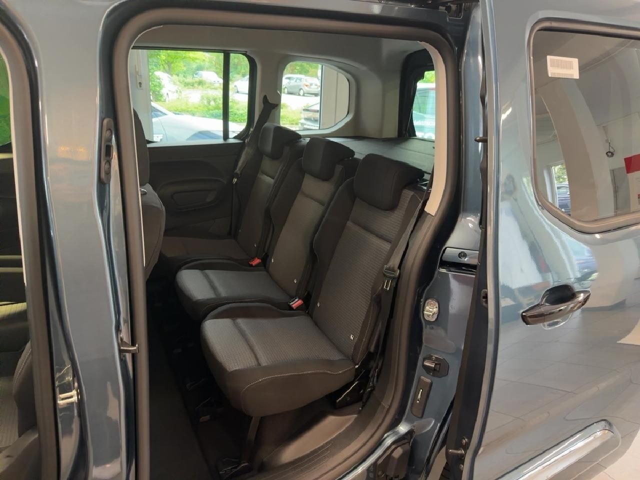 Fahrzeugabbildung Toyota Proace City Verso L1 Teamplayer *SHZ+RFK+EPH*