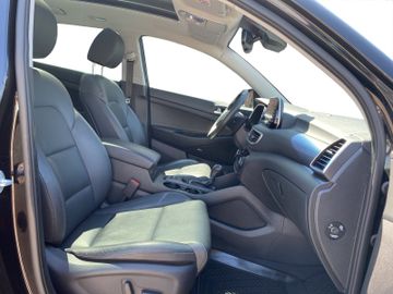Hyundai Tucson 1.6 Premium 4WD Standheizung+360+Kam.+Nav