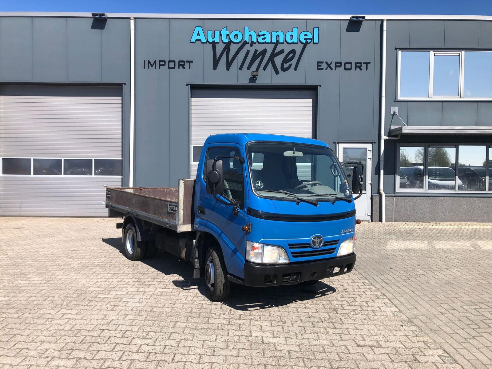 Toyota Dyna 150 3.0 D-4D - 2012 - DOUBLE TYRE