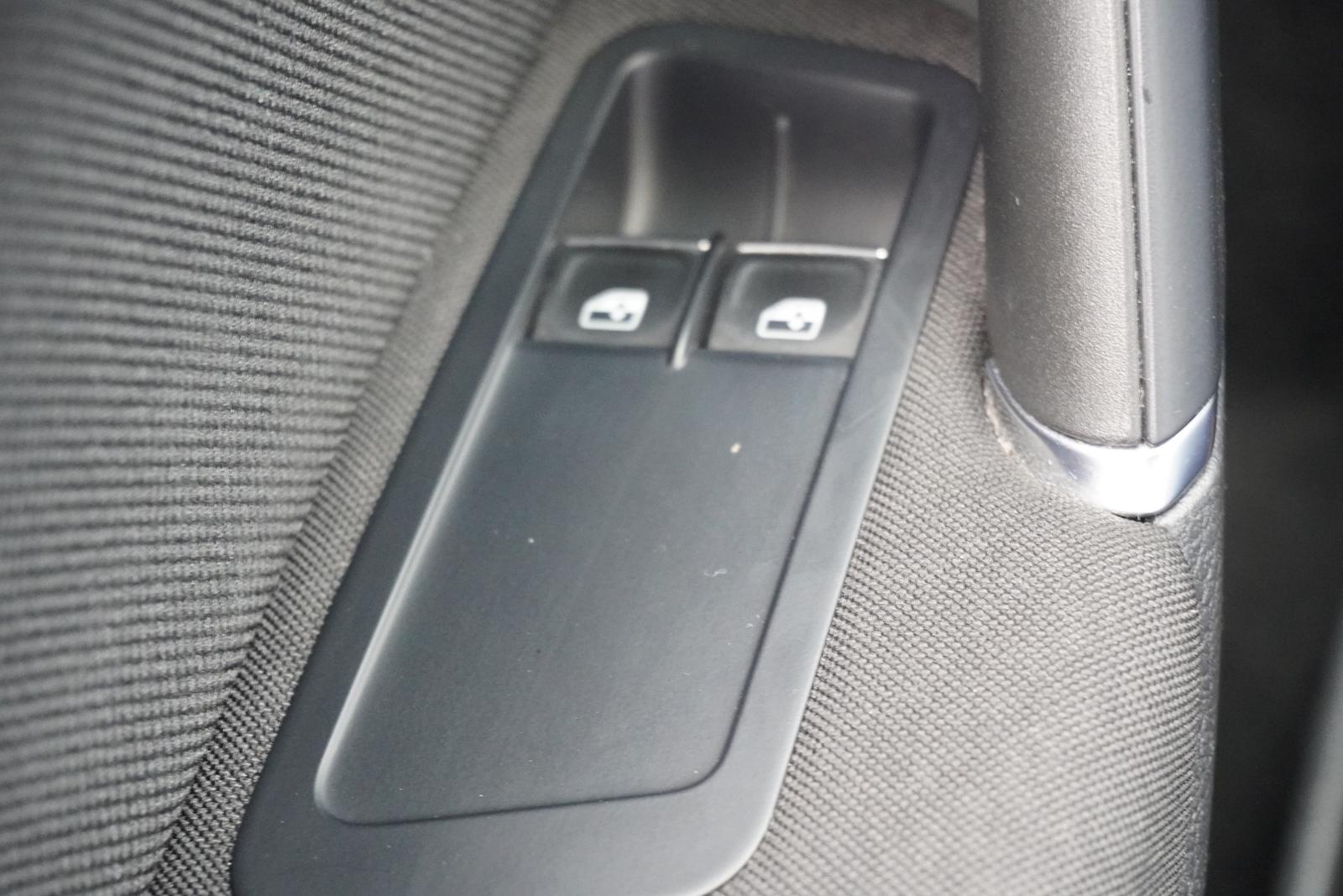 Volkswagen Golf VII 2.0 GTI BMT Bi-Xenon Navi Sitzheizung