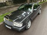 Mercedes-Benz 320 CE Coupé (W124) Oldtimer 220PS - Mercedes-Benz 320 aus 1993