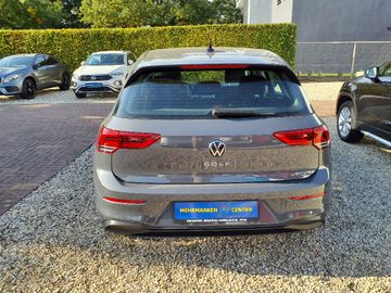 Bild 14 VW Golf VIII Life eTSI - NAVI,PANO,R.KAMERA,ACC