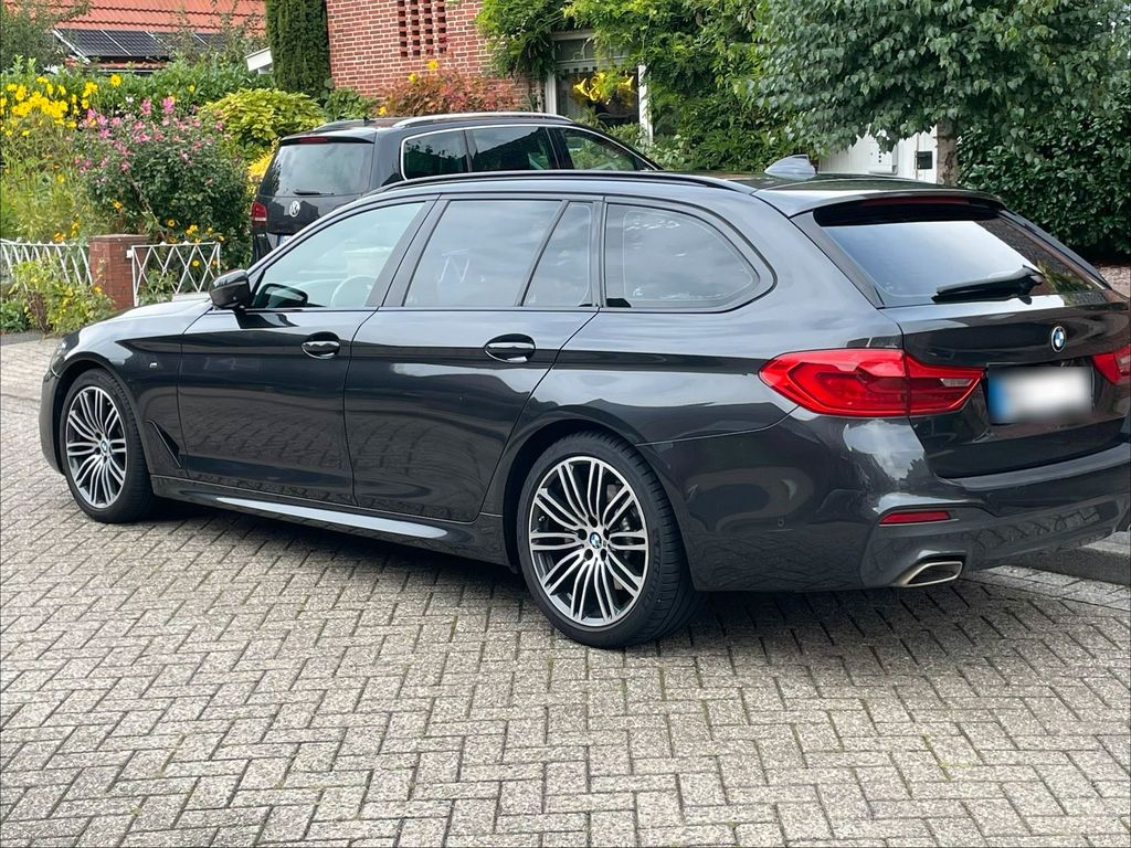 Image of BMW 520