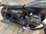 Moto Guzzi V9 Bobber Black Edition -  stilvolle Umbauten  - MOTO GUZZI V