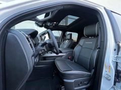 DODGE RAM 3500 Laramie Night Crew Cab 6.7HO 8 Gang