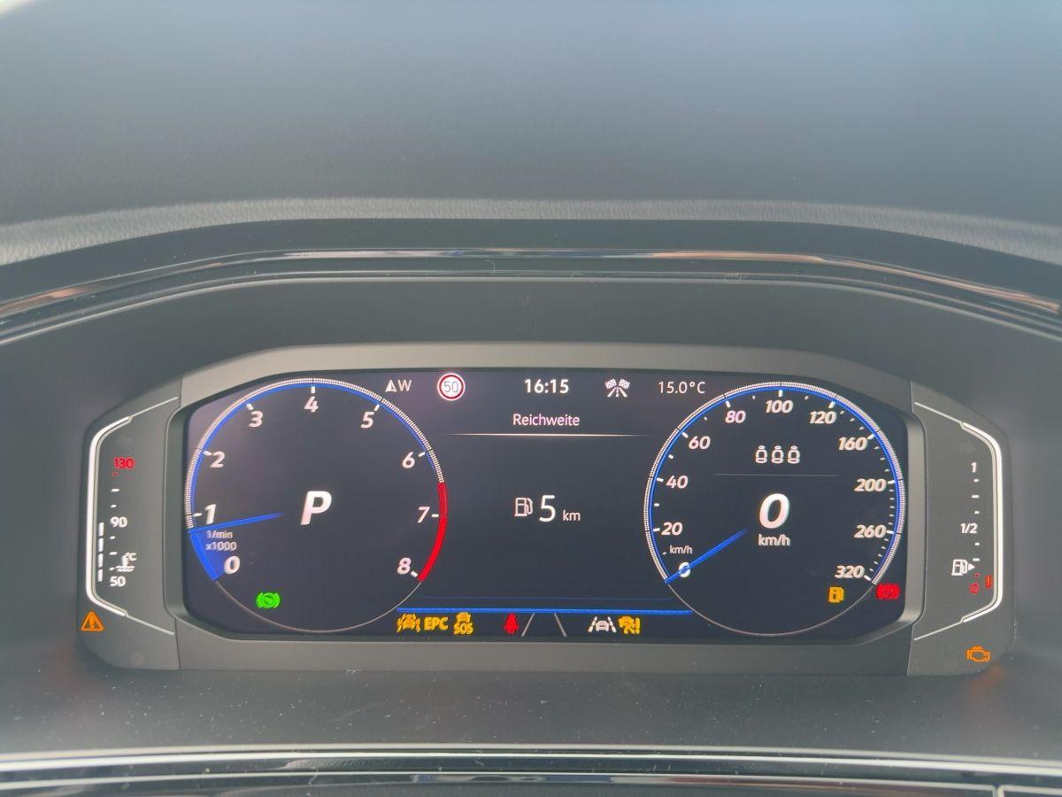 Volkswagen T-Roc R 2.0 l TSI OPF 4MOTION 221 kW (300 PS) 7-