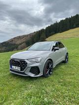 Audi RSQ3 2.5 TFSI S tronic quattro -