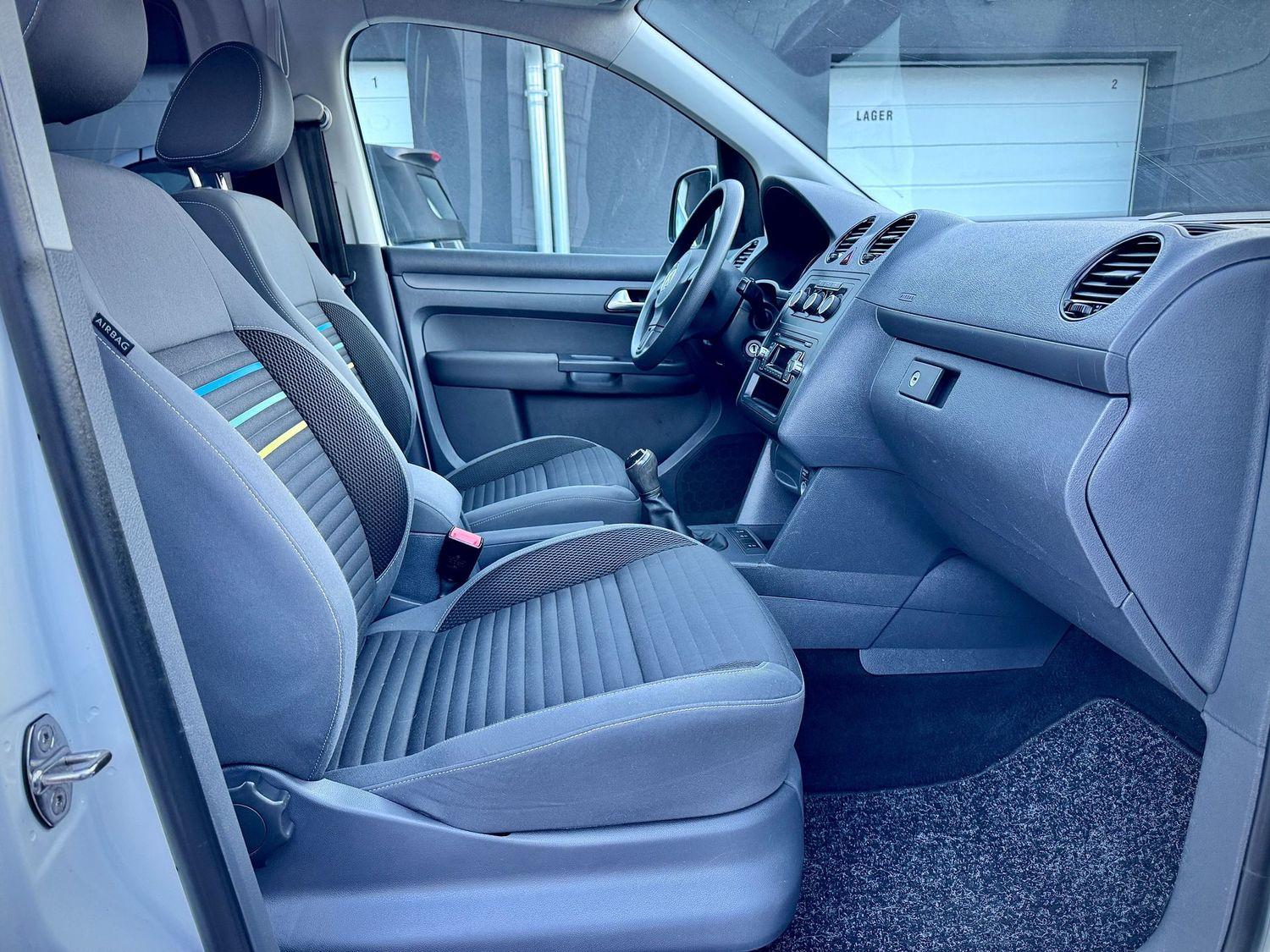 Volkswagen Caddy Maxi Soccer 'Behindertengerecht-Rampe'5-Si