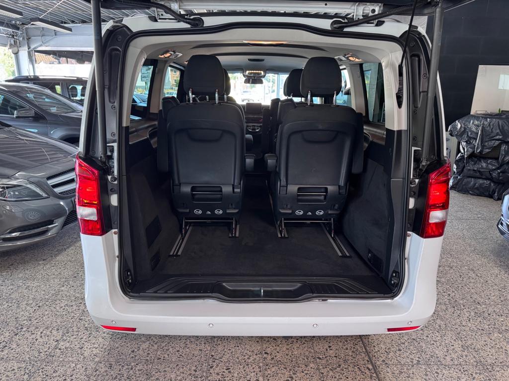 Mercedes-Benz V 250