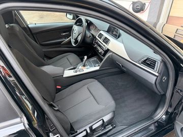 BMW 320 - 12