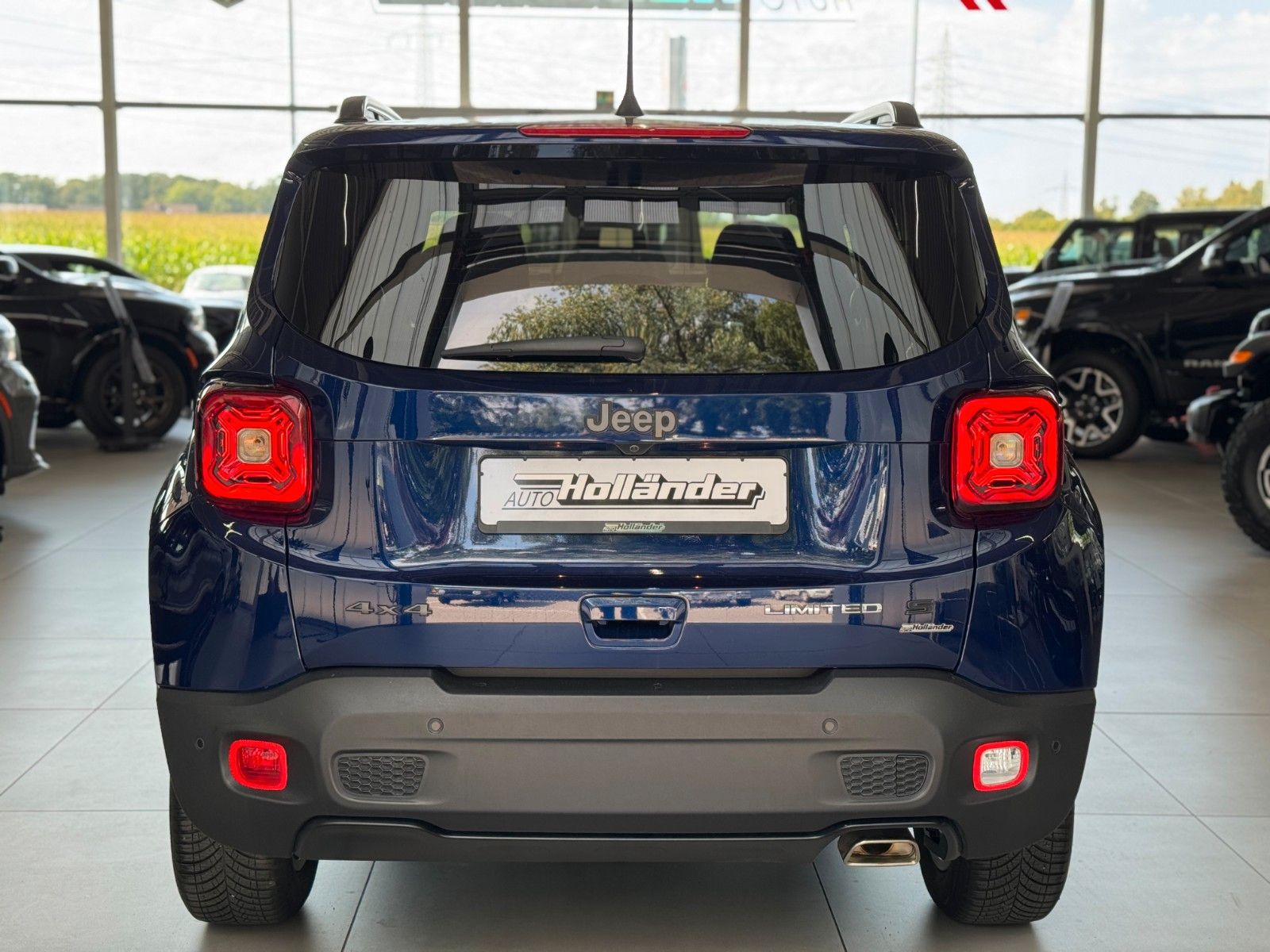 Fahrzeugabbildung Jeep Renegade Limited S 4WD Technologie-Paket