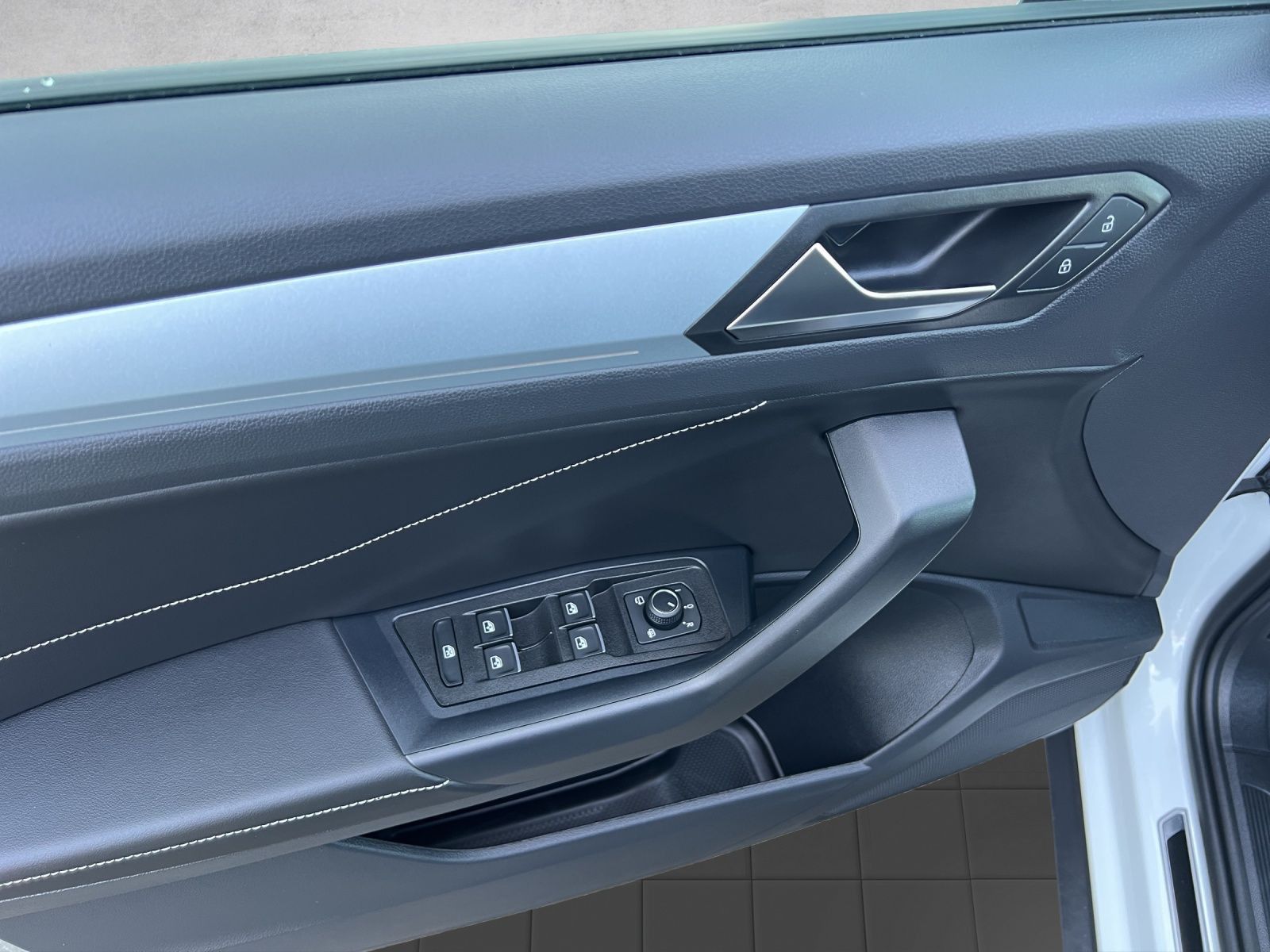 T-Roc Goal 2.0 TDI DSG AHK*Navi*LED