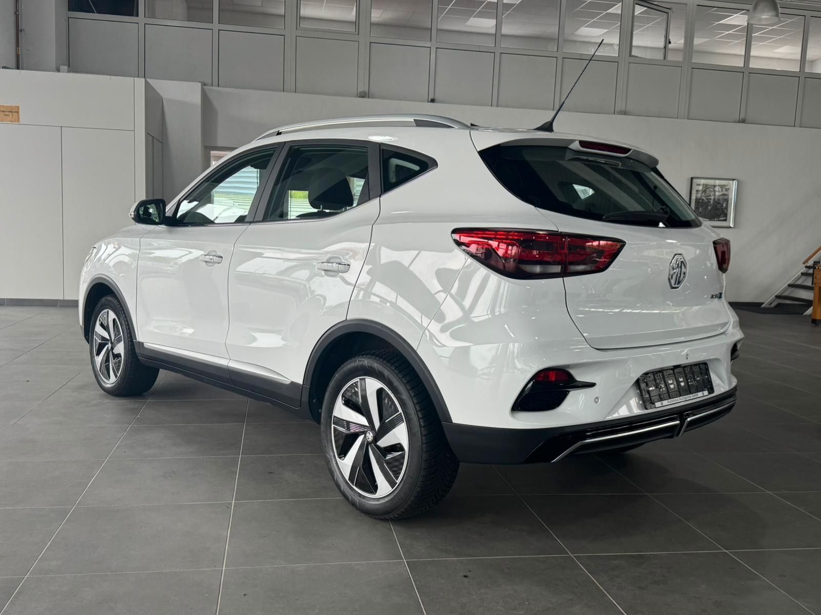 MG ZS