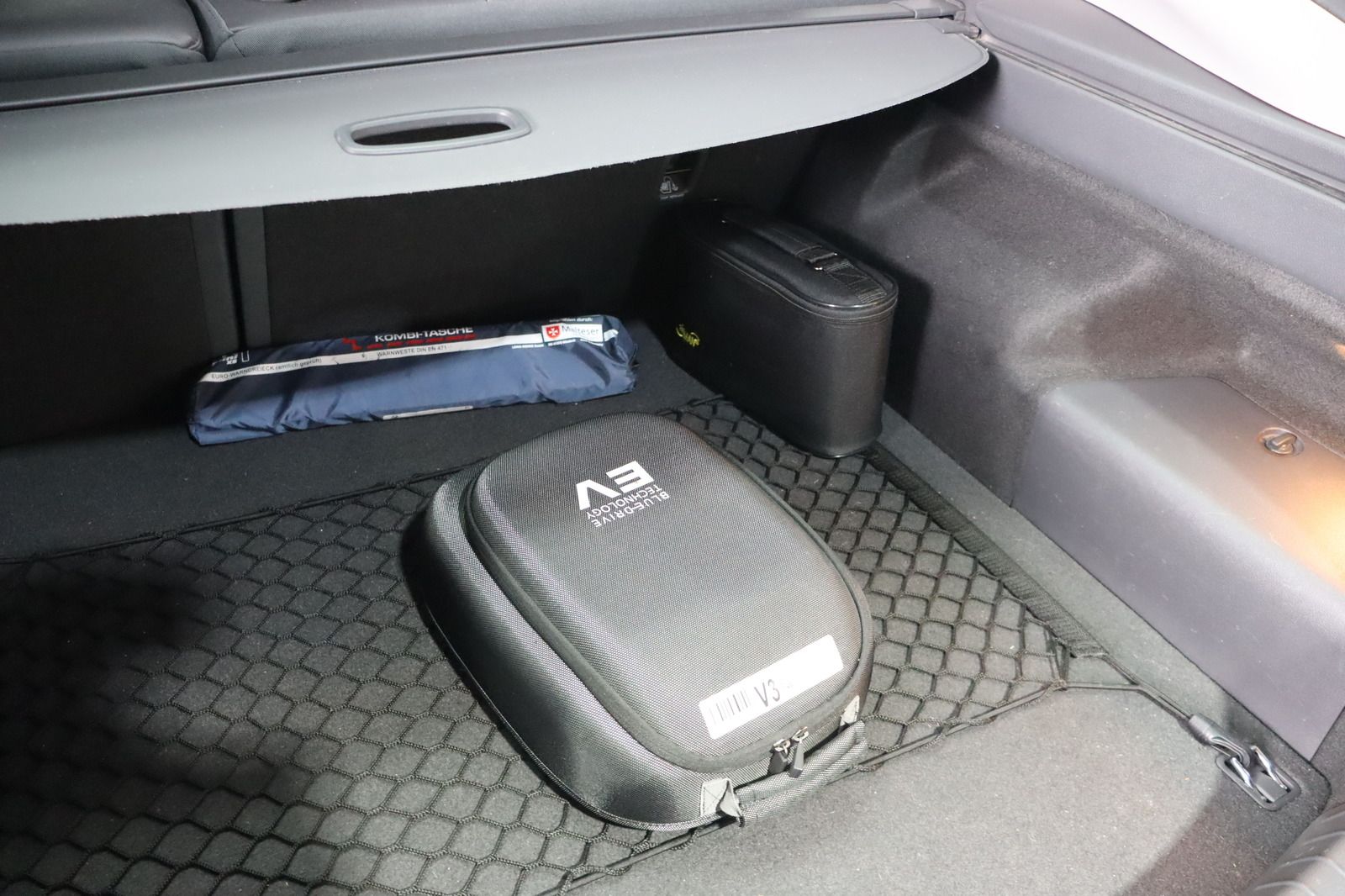 Fahrzeugabbildung Hyundai IONIQ * Memory * Sitzhzg./-lüftung Premium Plug-