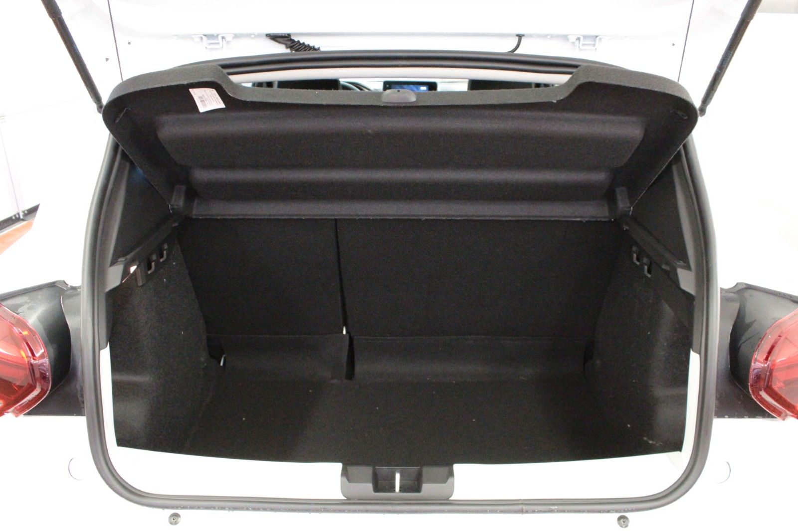 Fahrzeugabbildung Dacia Sandero TCe 90 Stepway  Expression*Winterpaket.*