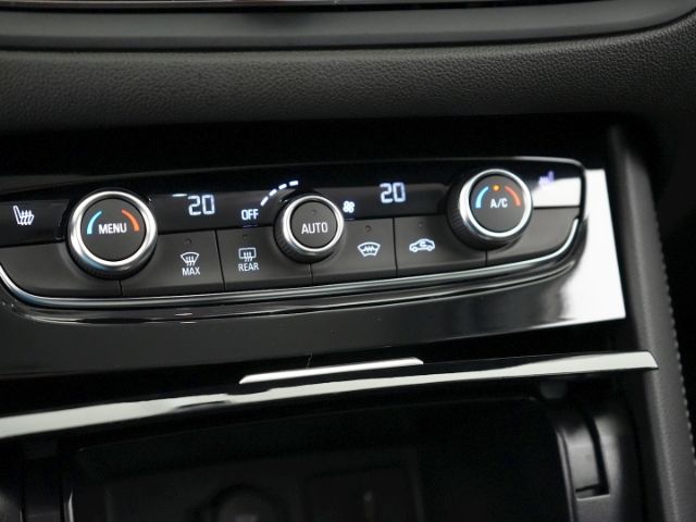 Grandland GSe PHEV 4X4 AT+NAVI+RÜCKFAHRKAMERA+SI