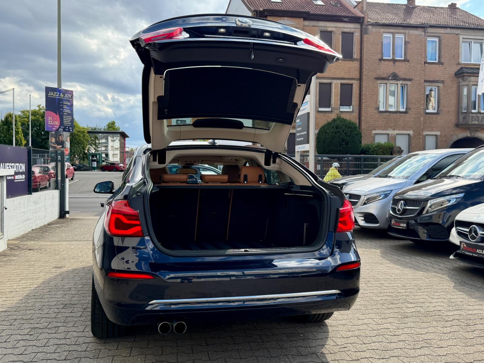 BMW 330i xDrive GranTurismo Luxury-Line*1HD*PANO*KAM