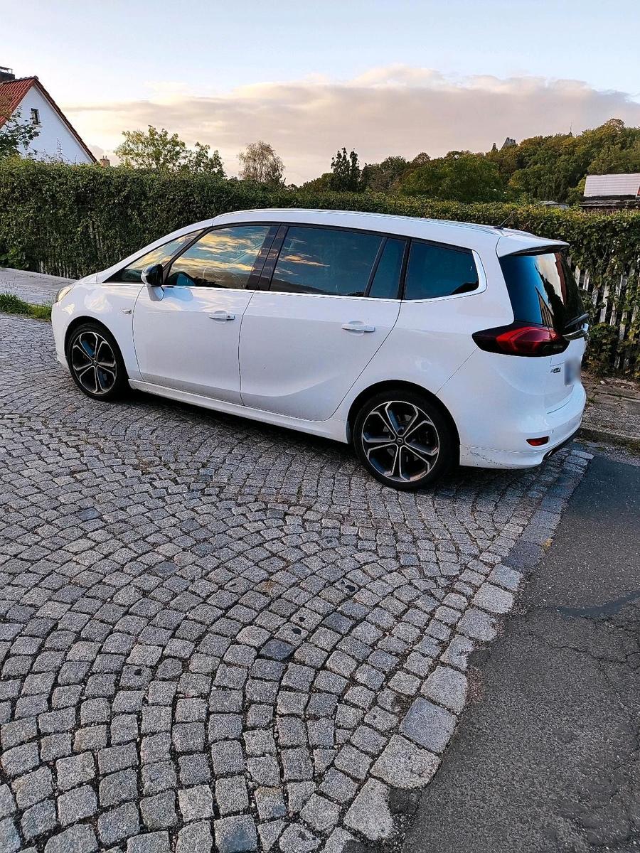 Opel Zafira Tourer