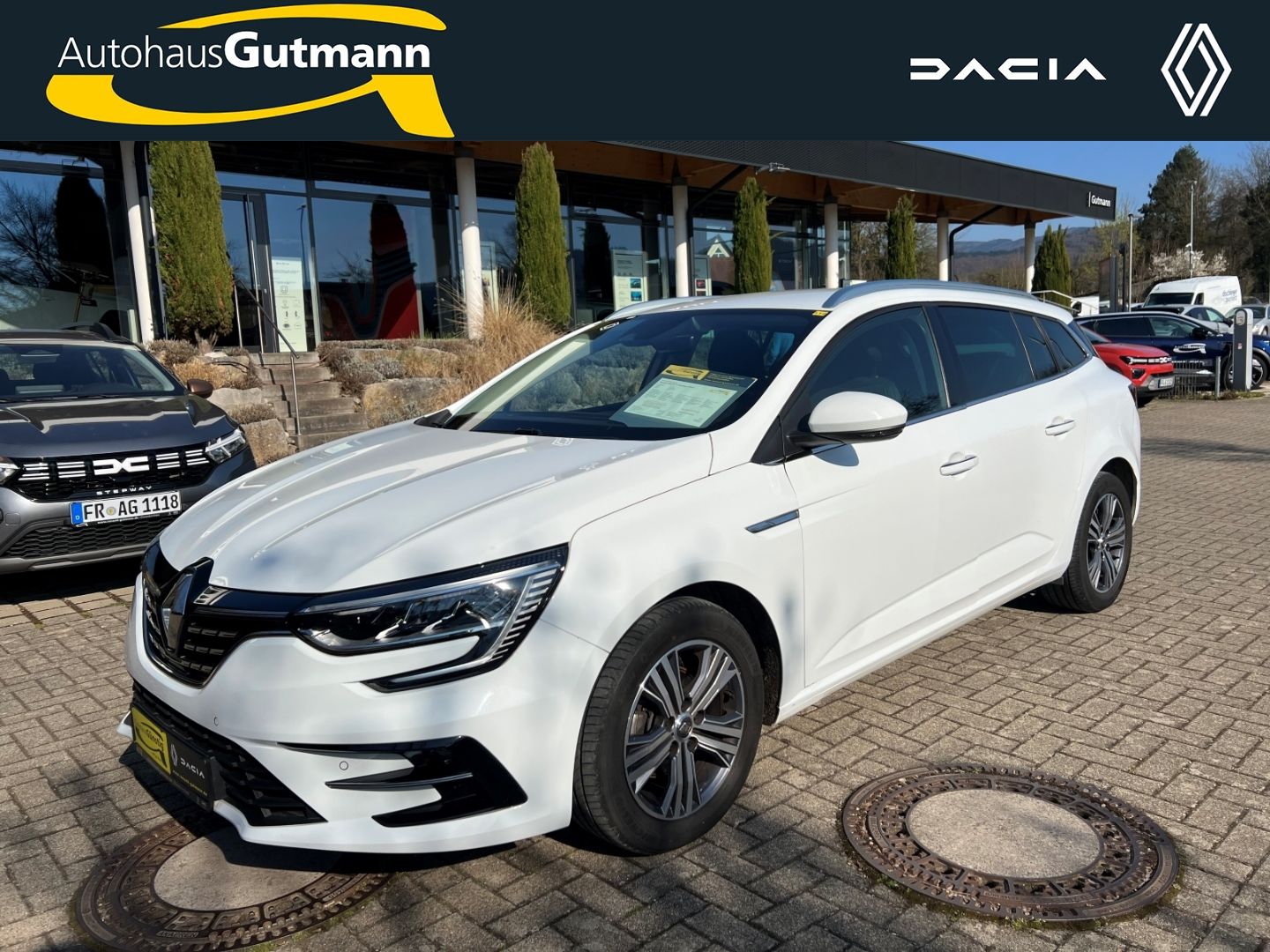 Fahrzeugabbildung Renault Megane IV Grandtour Intens Digitales Cockpit LED