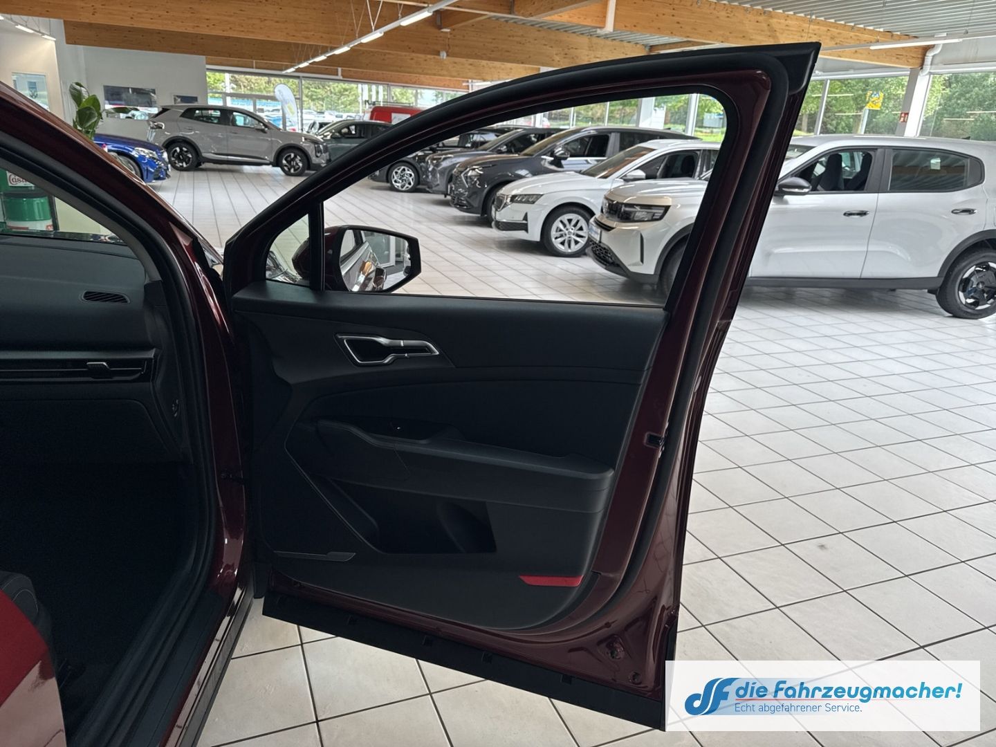 Fahrzeugabbildung Kia Sportage 1.6 T-GDI AWD 7DCT 2-Zonen-Klimaautomat