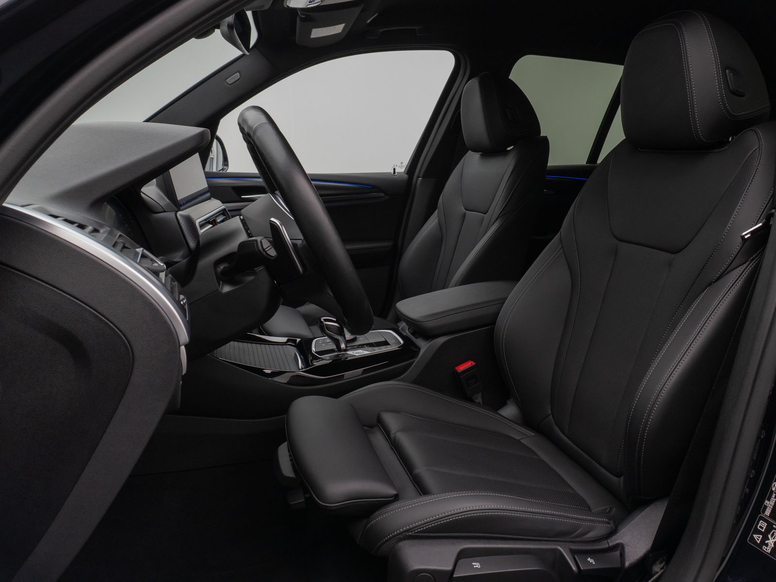Fahrzeugabbildung BMW X3 xD20d M Sport Kamera Laser DAB HiFi AHK Komfo
