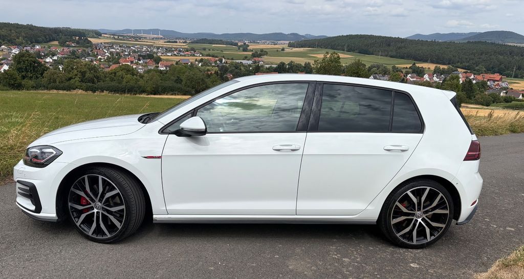 Image of Volkswagen Golf
