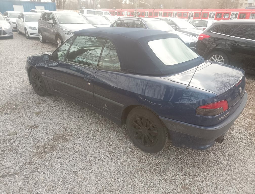 Peugeot 306