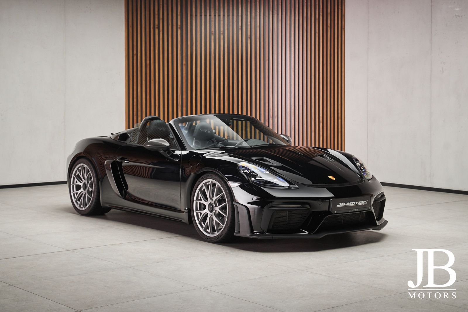 Fahrzeugabbildung Porsche Spyder RS Weissach PCCB Lift Magnesium Chrono