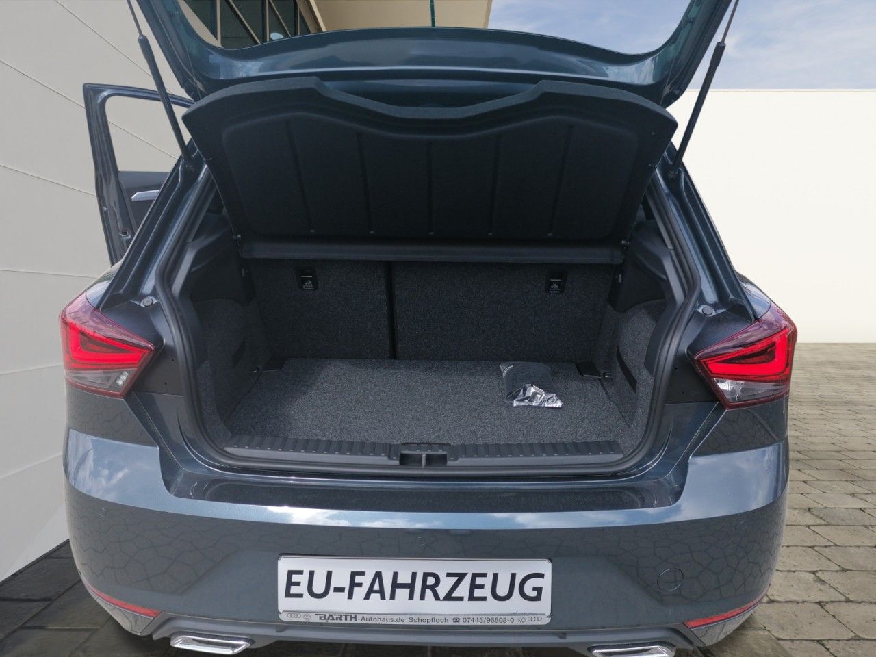 Fahrzeugabbildung SEAT Ibiza 1.0 TSI FR+TEMPOMAT+SITZHEIZ+R-KAMERA+LED+