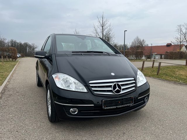 Mercedes-Benz A 180 ELEGANCE AHK*PDC*COMAND*SHZ*KLIMA