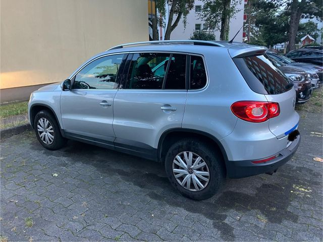 Volkswagen VW Tiguan 2.0 - 4 Motion + Panoramadach + TÜV