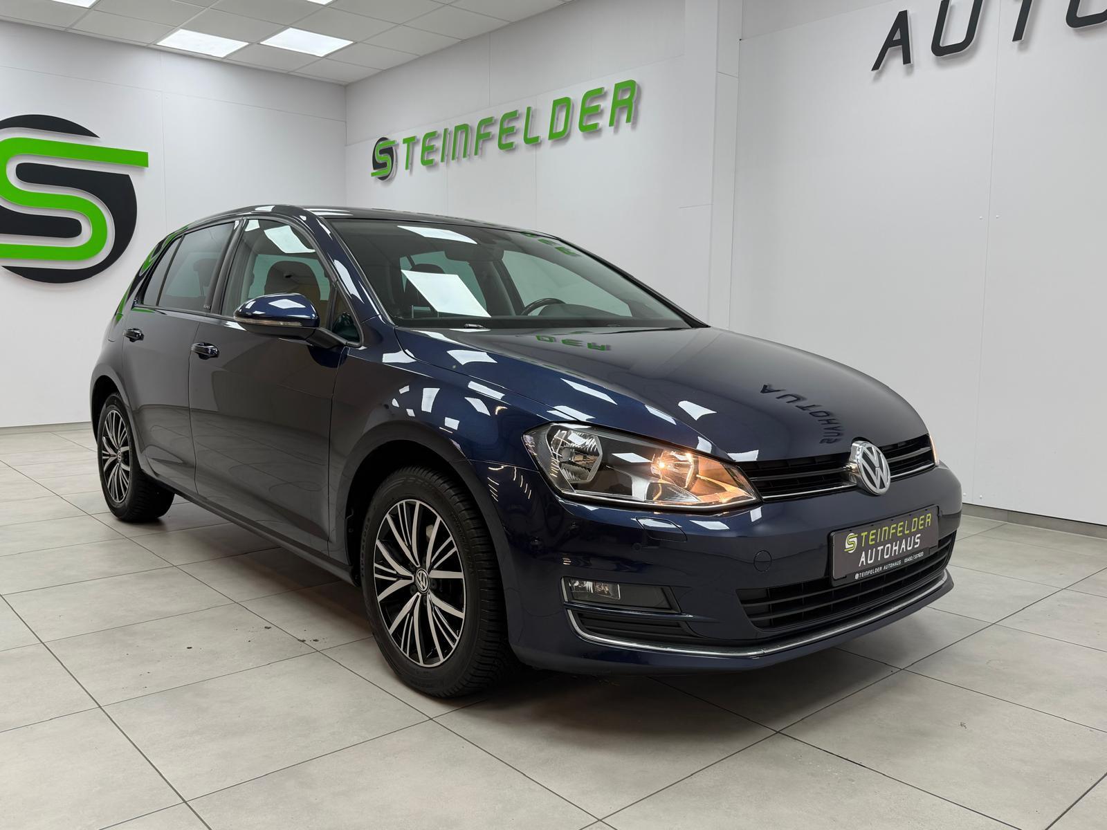 Volkswagen Golf VII Lim. Allstar BMT TEMPOMAT / NAVI / SHZ
