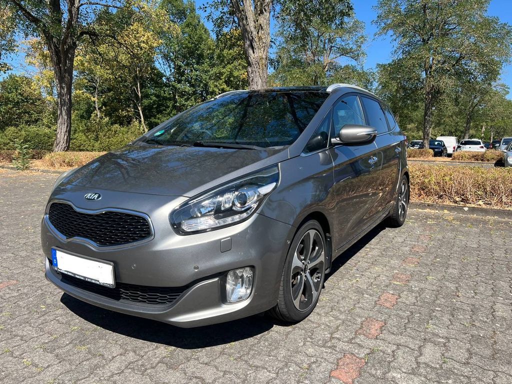 Image of Kia Carens