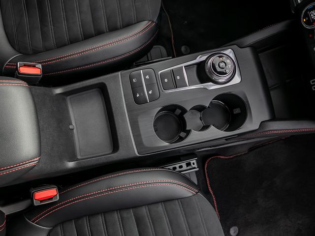 Ford Kuga ST-Line X HUD AHK klapp. Navi Digi-Cockpit