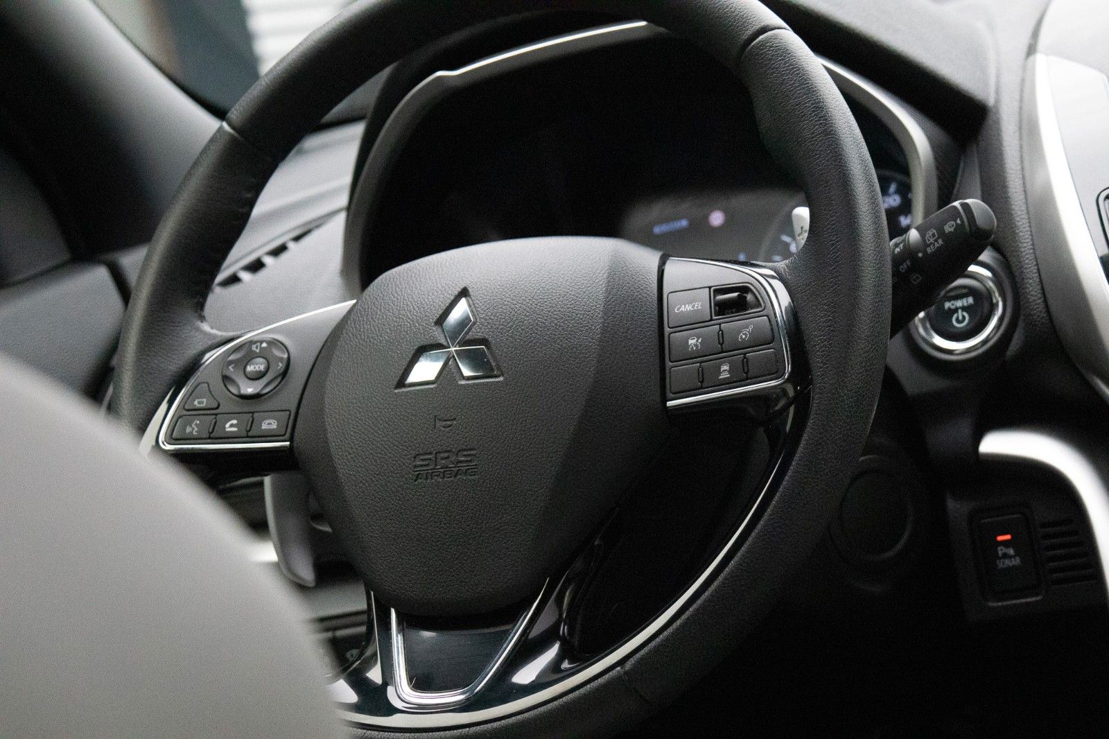 Fahrzeugabbildung Mitsubishi Eclipse Cross 2.4 PHEV TOP 4WD Leder*Navi*Pano.